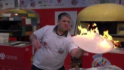 (ویدئو) مسابقات قهرمانی پیتزاپزی و حرکات آکروبات با خمیر پیتزا