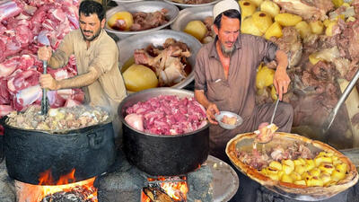 (ویدئو) غذای خیابانی در پاکستان؛  پخت 90 کیلو آبگوشت پیشاوری