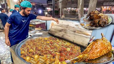 (ویدئو) غذای خیابانی در پاکستان؛ پخت 115 کیلو کابلی پلو با گوشت در پیشاور