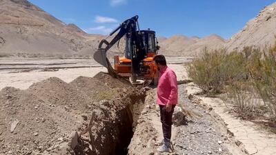 جایگزینی فیبرنوری مخابرات از هوایی به خاکی در روستاهای استان سمنان