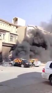 آتش گرفتن خودروها در عربستان بر اثر شدت گرمای هوا + فیلم