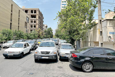 چرا دوبله و‌ سوبله در خیابان‌های تهران پارک می‌کنند؟