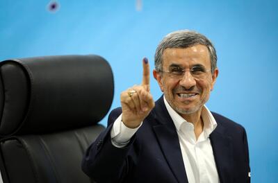 اعتراض یک فعال سیاسی به رد صلاحیت محمود احمدی‌نژاد | اقتصاد24
