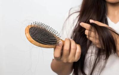 مهم‌ترین عوامل ریزش موی سر در زنان