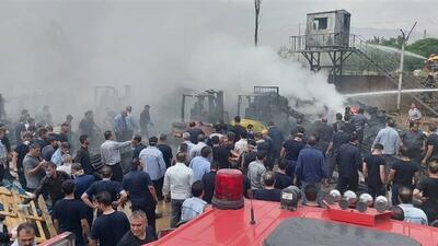 آتش سوزی بزرگ در کارخانه لاستیک‌سازی در جاده شهریار/ 50 نفر مجروح شدند