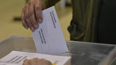 انتخابات پارلمان اتحادیه اروپا در اسپانیا؛ حزب راست میانه سوسیالست‌های حاکم را شکست داد