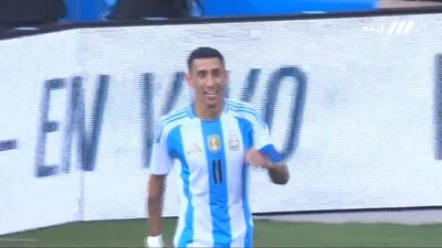 گل اول آرژانتین به اکوادور (دی ماریا)