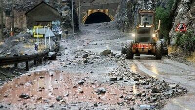 وضعیت جاده‌ها| خطر سقوط سنگ در جاده‌های کوهستانی البرز