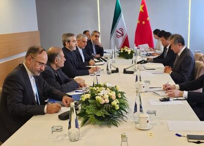 ابراز احترام وزیرخارجه چین به تمامیت ارضی ایران در دیدار با باقری کنی
