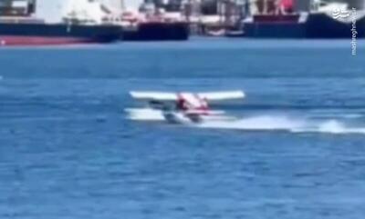 فیلم/ برخورد هواپیمای دریایی با قایق تفریحی در کانادا
