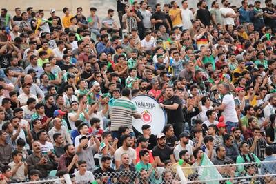 خوشحالی هواداران تیم فوتبال خیبر خرم‌آباد