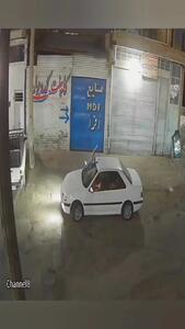 فیلم سرقت وحشیانه پژو پارس زن دزفولی / زن جوان را از خودرویش به بیرون پرت کردند