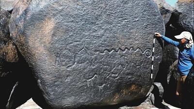 شناسایی نقاشی باستانی مار 42 متری توسط پهپادها + عکس