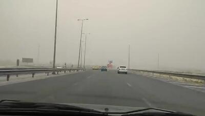 وزش باد و گردوخاک شدید جنوب شهر تهران را در بر گرفت