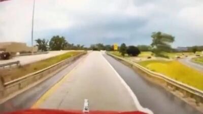 فیلم پرواز خودرو سواری در جاده