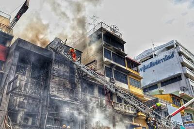 آتش‌سوزی در بازار؛ صد‌ها حیوان کشته شدند+ عکس