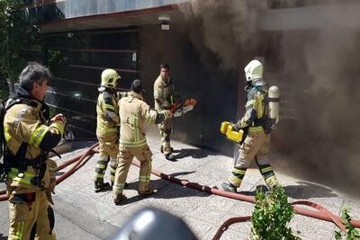 آتش‌سوزی یک مرکز درمانی در سعادت‌آباد تهران