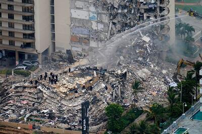 ویدیو / ویرانی ساختمان چهار طبقه در میامی بر اثر انفجار