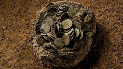 کشف اتفاقی صدها سکه تاریخی
