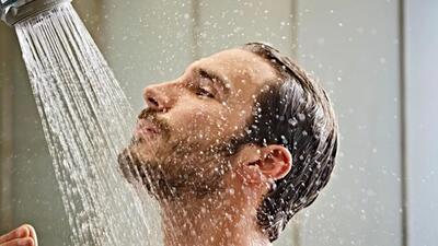5 فایده علمی دوش آب سرد برای سلامت روان و بدن