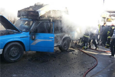 آتش گرفتن وانت نیسان در ورودی شهر دهلران+ فیلم