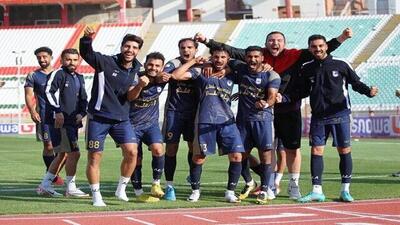 چادرملو اردکان دومین تیم صعود کننده به لیگ برتر فوتبال