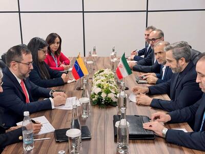 سرپرست وزارت امور خارجه ایران با وزیر امور خارجه ونزوئلا دیدار کرد
