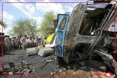 بر اثر تصادف دو خودرو در کلار کهار پاکستان شش نفر کشته شدند