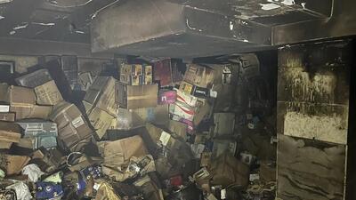 آتش‌سوزی انبار لوازم خانگی در خیابان برغان کرج