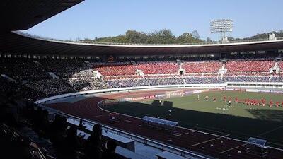 عجیب‌ترین استادیوم فوتبال آسیا این جاست (عکس)