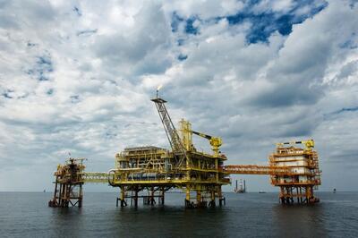 پایان تعمیرات اساسی بزرگ‌ترین سکوی نفتی خلیج‌فارس