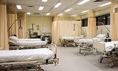 وزیر بهداشت: دولت سیزدهم ۱۷ هزار تخت به بیمارستان‌ها اضافه کرد
