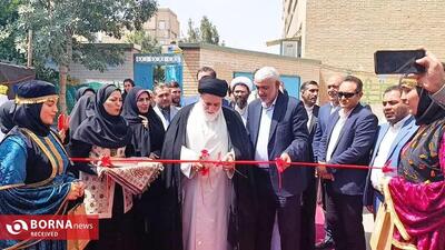 افتتاح جشنواره و نمایشگاه مد و لباس اسلامی با عنوان   تن پوش نور  در بهارستان 