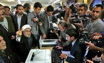 عکس/ ۱۱ سال قبل؛ ثبت نام روحانی در انتخابات