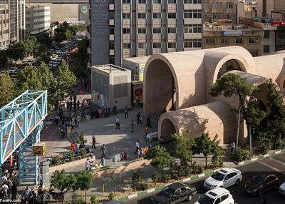 (تصاویر) پلازای ایستگاه متروی جهاد تهران برنده جایزه سلطنتی معماران بریتانیا
