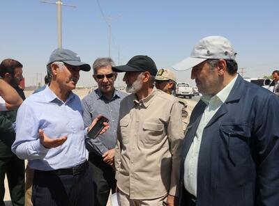 بازدید معاون وزیر کشور از پروژه ۶خطه کردن مسیر مرز مهران