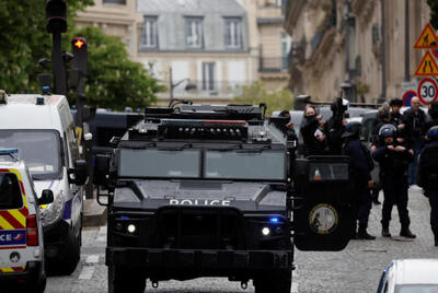 پلیس فرانسه چند نفر از منافقین را بازداشت کرد