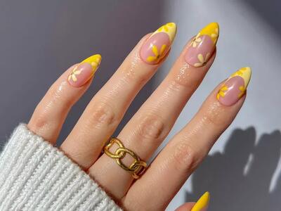 20 ایده طراحی ناخن فرنچ زرد که نوک انگشتان شما را زیبا و روشن می کند