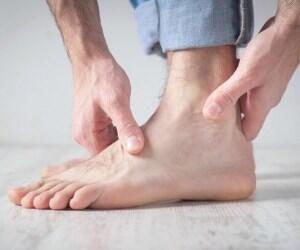 رفع 10 درد و بیماری با یک حمام ویژه برای پاهایتان