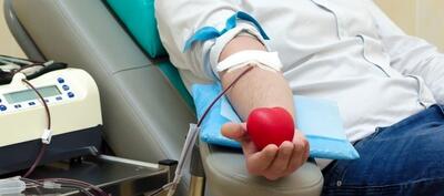 پیری جمعیت، کاهش اهدا کنندگان خون را نگران کننده کرده است/ در تامین طلای قرمز کوتاهی نکنیم