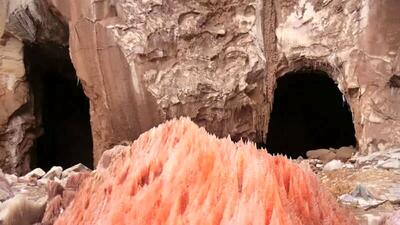 بازدید از غار‌های نمکی در سفر به گرمسار + عکس