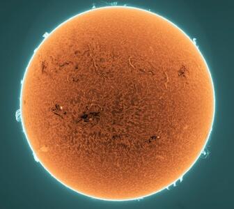 تصویر روز ناسا: برجستگی‌ها و رشته‌ها در خورشید فعال
