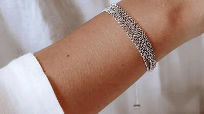 دستبند چندرشته ای ترند سال برای خانم های مد روز