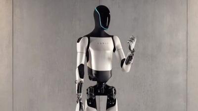ایلان ماسک: سال ۲۰۲۵ چند هزار ربات انسان‌نما اپتیموس در تسلا کار خواهند کرد/ ویدئو