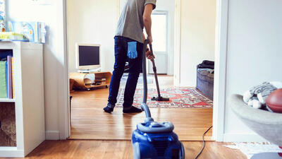 دلایل روانی که زن و شوهر باید کارهای خانه با هم انجام دهند