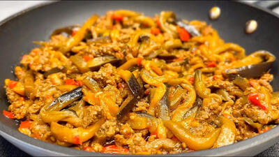 (ویدئو) پخت یک غذای متفاوت با بادمجان و گوشت چرخ کرده به سبک ایتالیایی ها