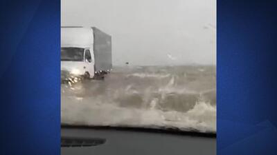 تصاویری از آب‌گرفتگی شدید در معابر قزاقستان | ویدئو
