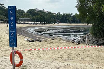 نشت نفت در سواحل سنگاپور و هشدارهای محیط زیستی