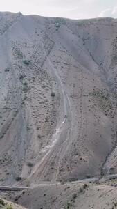 کوه نوردی باورنکردی توسط موتور سوار ایرانی + فیلم