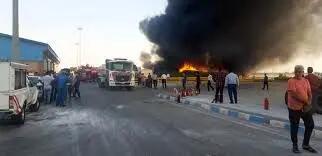 آتش سوزی ۳ فروند لنج در اداره بندر آبادان مهار شد